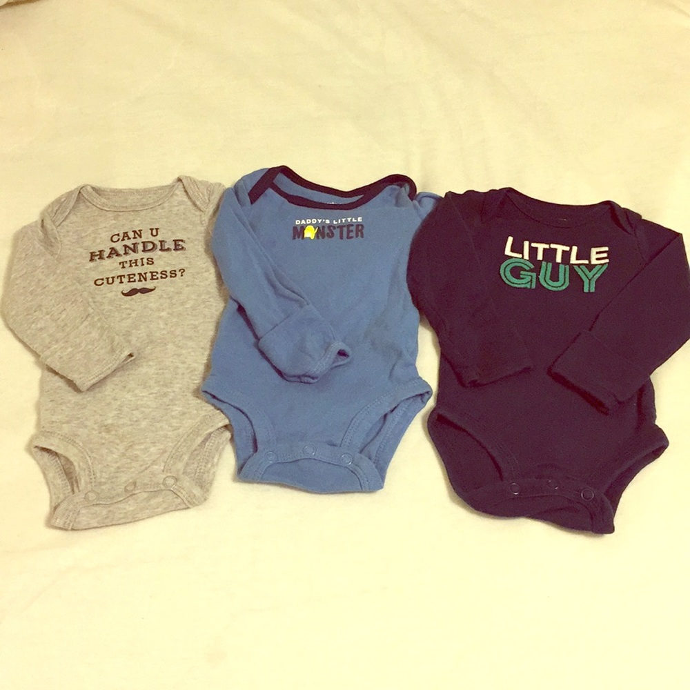 SOLD👶🏼 3 Carter’s Long-sleeve onesies